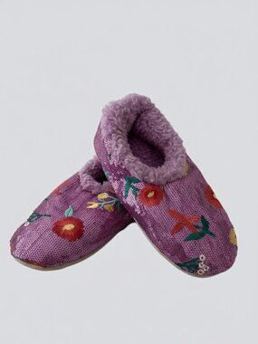 NWOT Snoozies Sequined Floral Slippers Purple Size M (7/8)